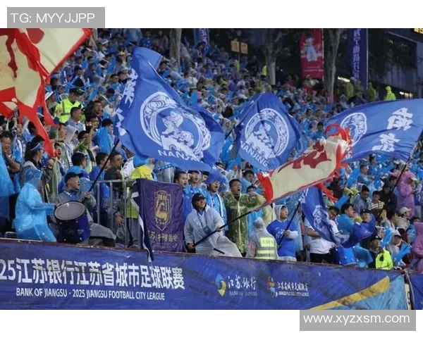 足球巨星空降玉林点燃激情助力城市体育文化全面升级